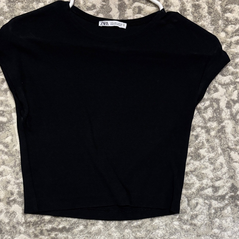 Zara Classic Black Short Sleeve Top